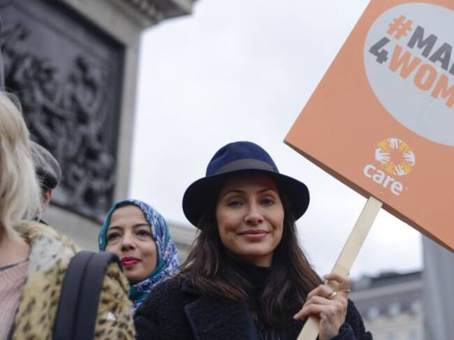 Natalie Imbruglia, durante la marcha del 4 de marzo en Londres, defendiendo la igualdad entre hombres y mujeres.