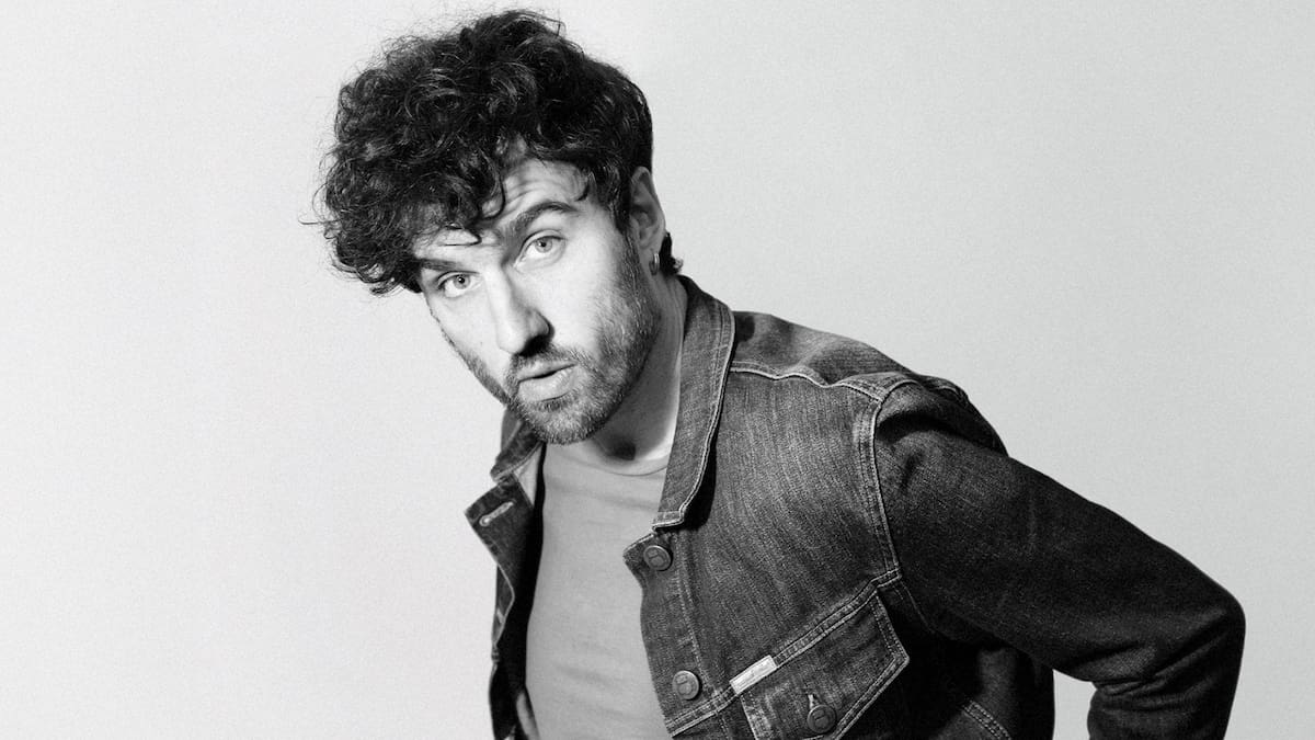 Llegan los trabajos en solitario de Vetusta Morla: ‘En qué momento dudé de ti’ nos avanza el álbum debut de Guille Galván