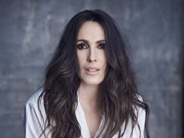 Malú alaba a la nueva generación de artistas españolas: “Me siento tranquila de ver a mujeres liderando listas de éxitos”