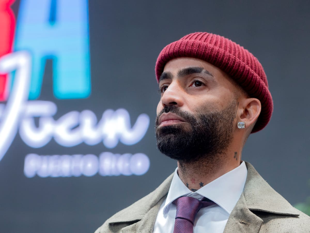 Arcángel y 'La 8tava Maravilla', el "álbum sobrio" que nació una semana después de su operación a corazón abierto