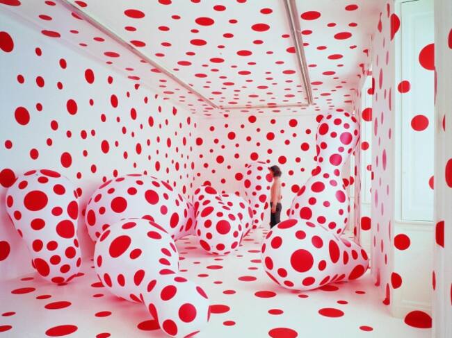 Instalación de Yayoi Kusama, Dots Obsession