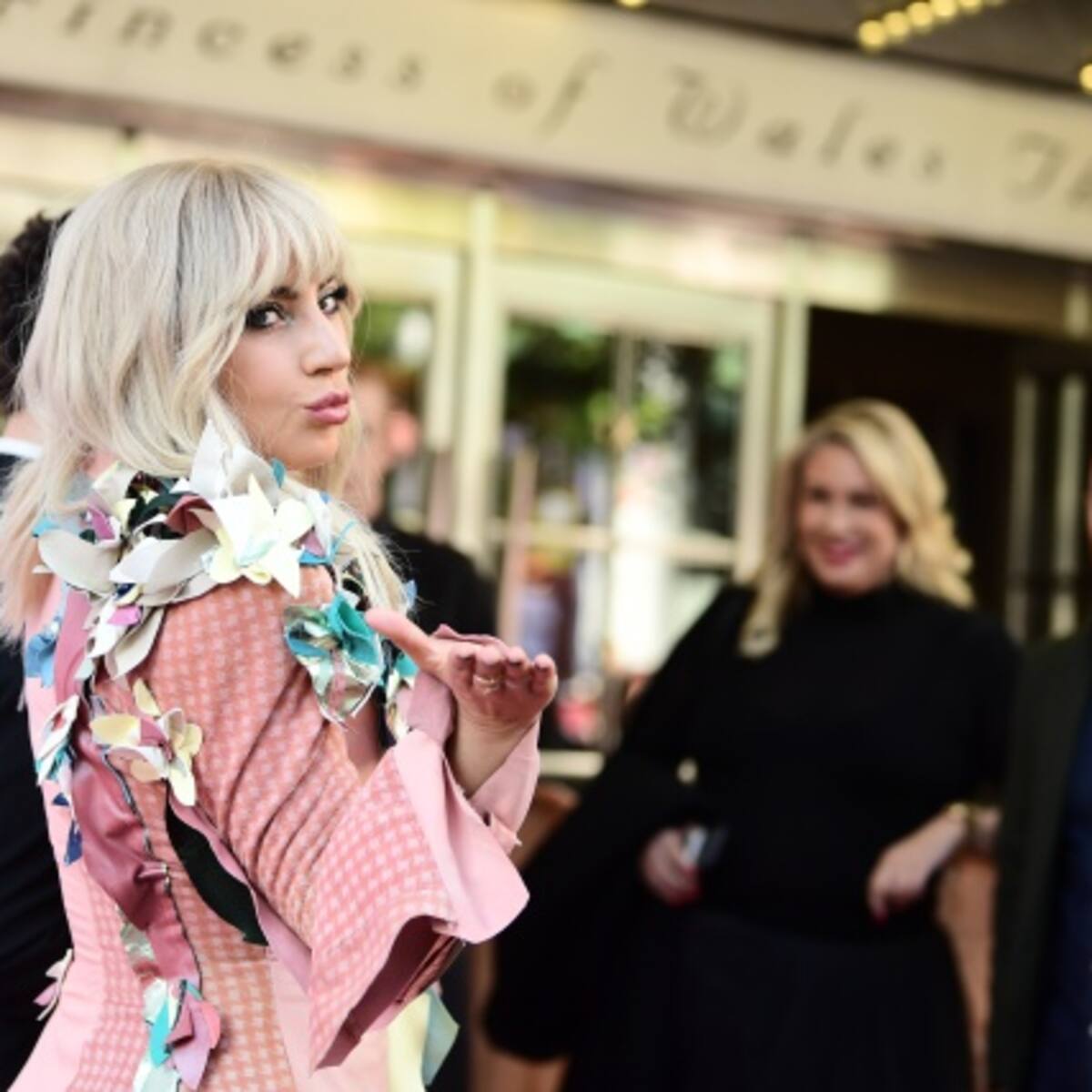 Lady Gaga anuncia retiro