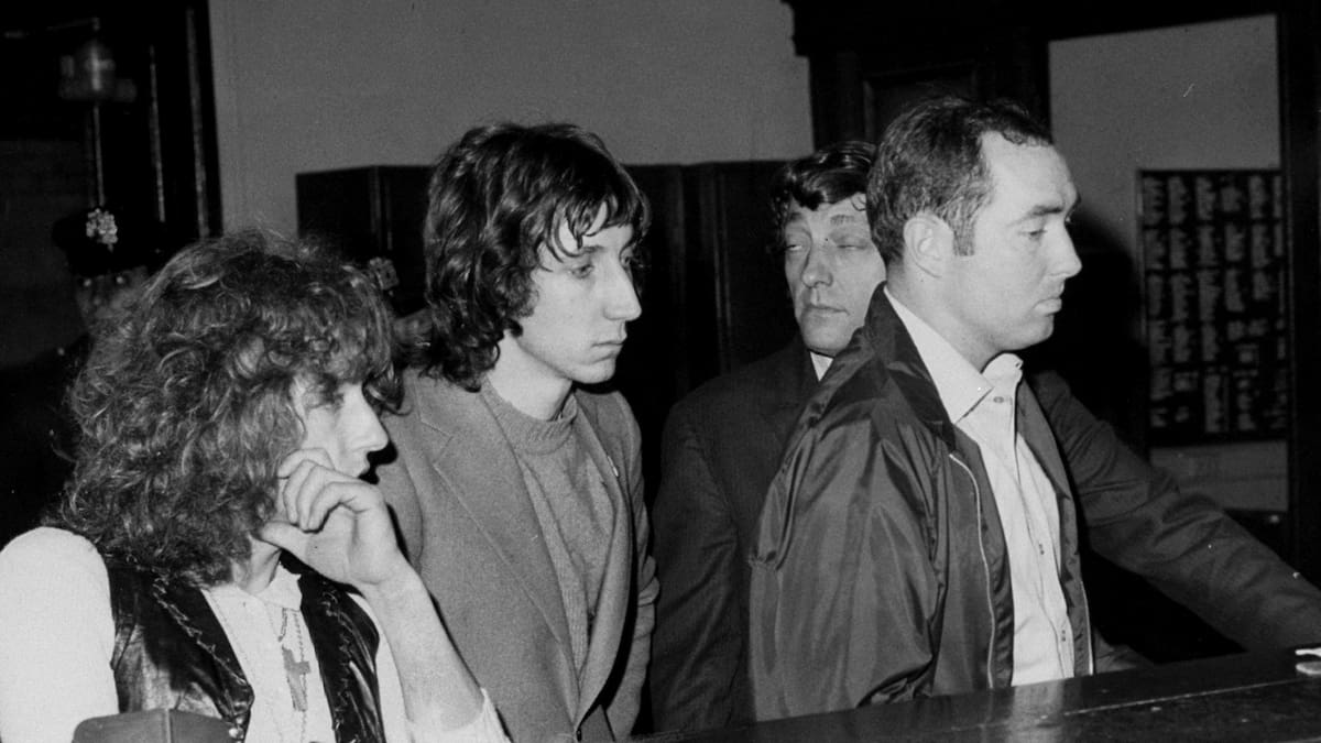 Pete Townshend, el guitarrista de The Who, era un peligro en el escenario: “No tengo control… he estado a punto de matar a la gente”