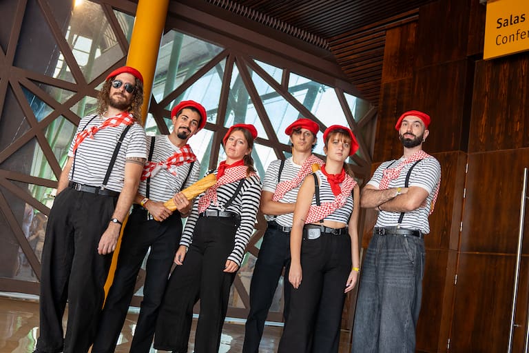 Fans de Expedition 33 en la SDCC Málaga.