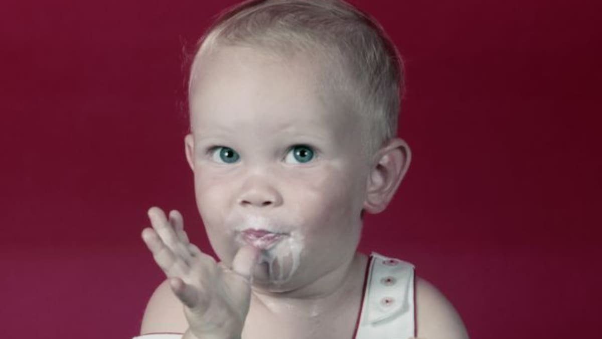 La cara de este niño comiendo helado por primera vez da la vuelta al mundo