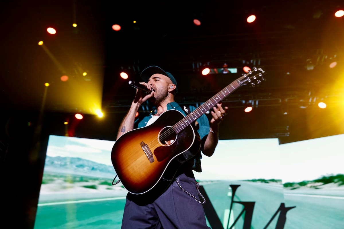 Hasta el próximo 22 de mayo no podremos escuchar íntegro ‘Nexo’, el nuevo álbum de Nil Moliner. Pero ya hemos ido conociendo algunos de sus temas que han sonado con fuerza en el Movistar Arena.