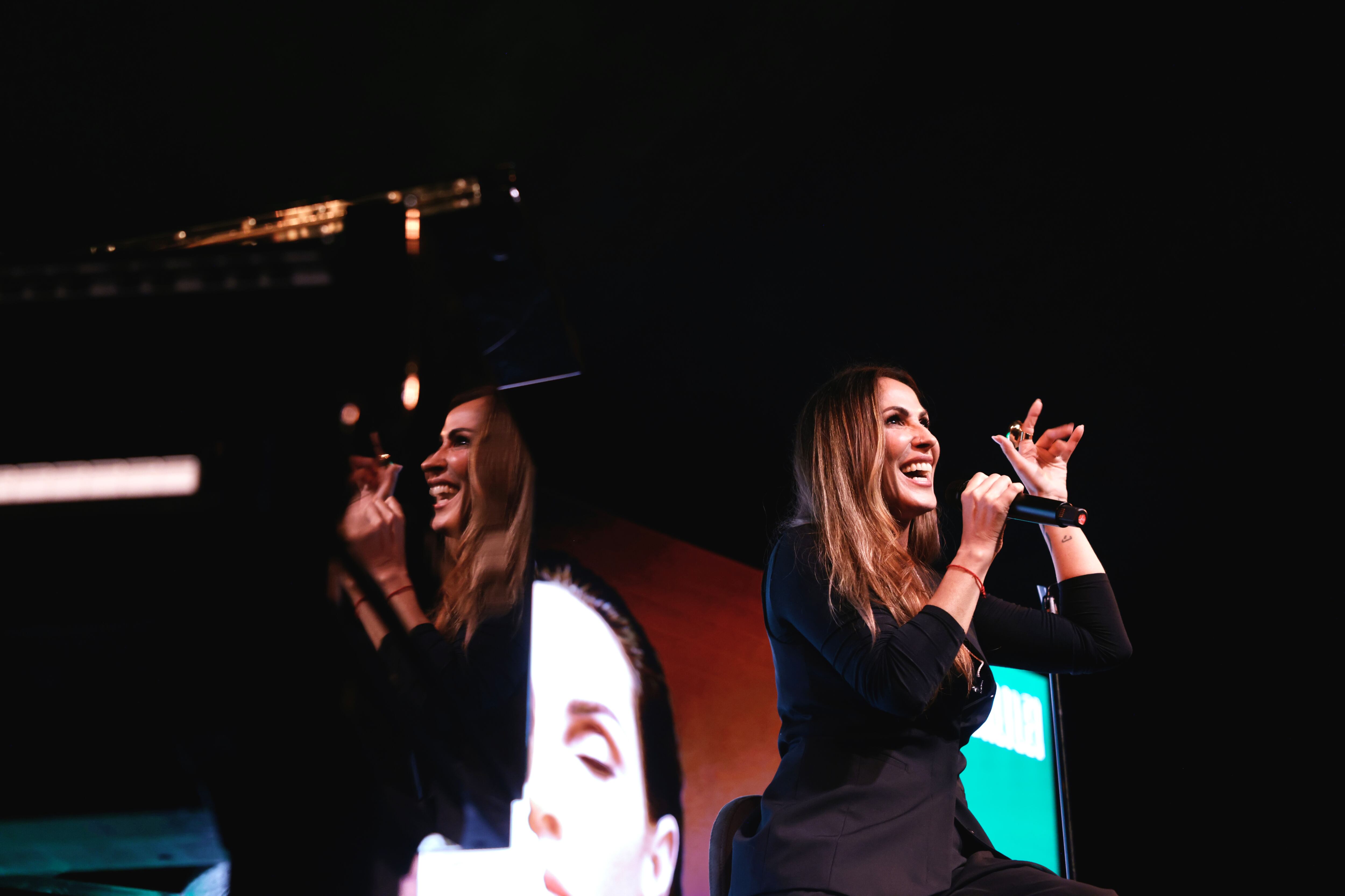 Malú en el Escenario Dial
