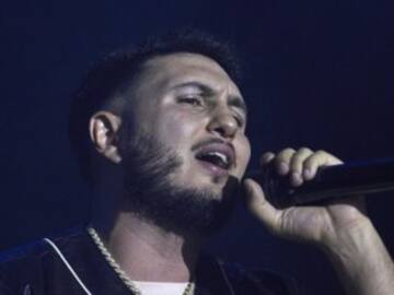 Omar Montes detiene un concierto por la agresión de un fan: “¿Cómo me vas a tirar un mechero?”