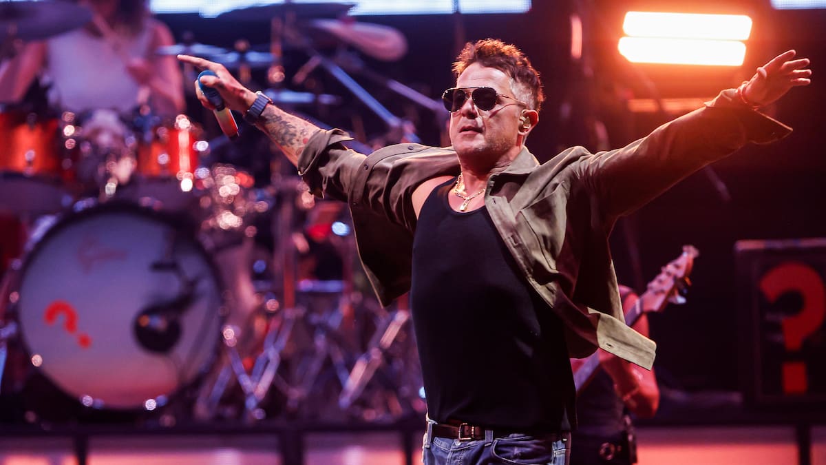 El dardo de Alejandro Sanz a la casita de Bad Bunny: “Si no tienes Instagram, entras”
