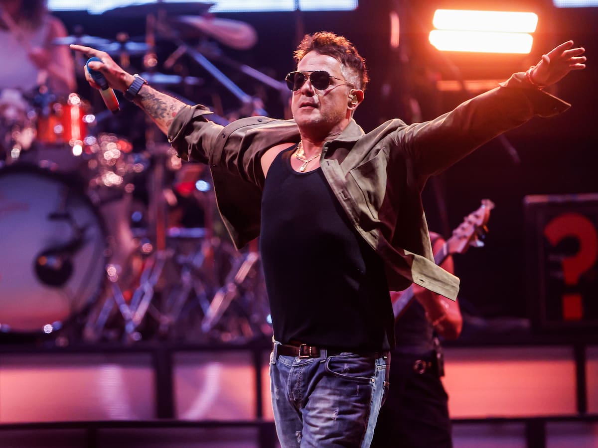 El dardo de Alejandro Sanz a la casita de Bad Bunny: “Si no tienes Instagram, entras”