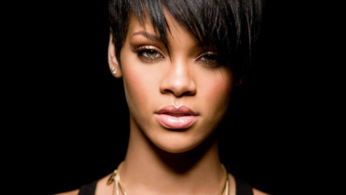 Rihanna se derrumba en un concierto en Dublín