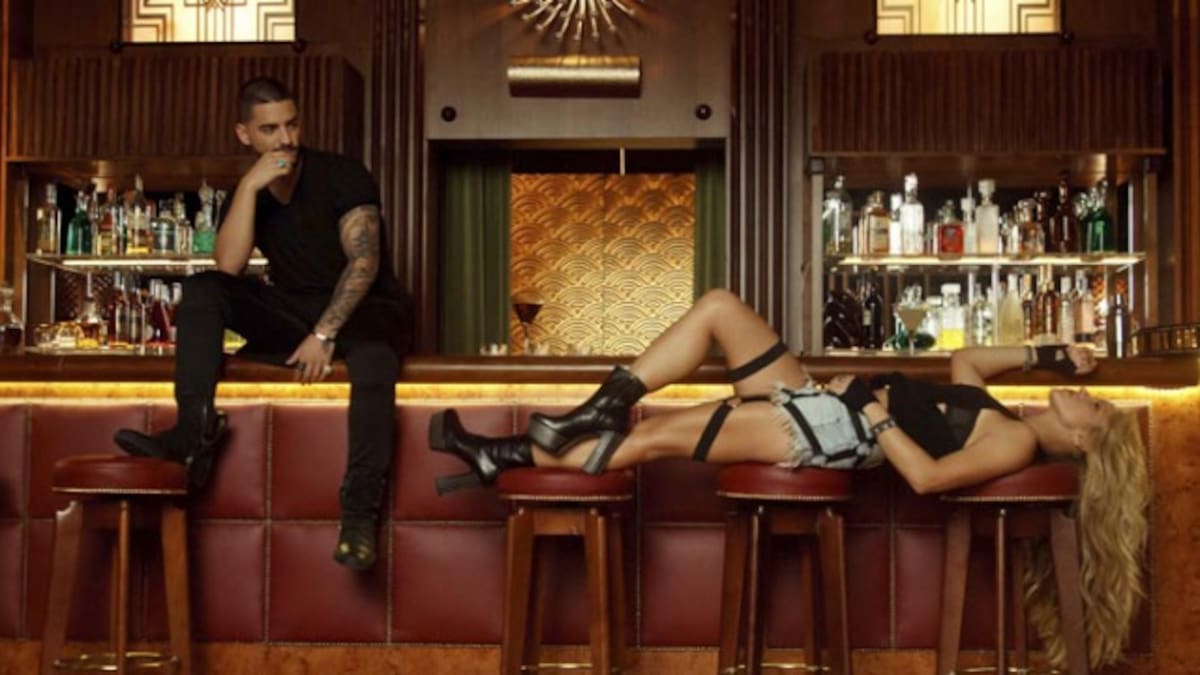 Sensualidad y mucho baile los ingredientes del nuevo vídeo de "Chantaje"