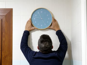 Cambio de hora 2026: a qué hora se retrasan los relojes para pasar el horario de verano