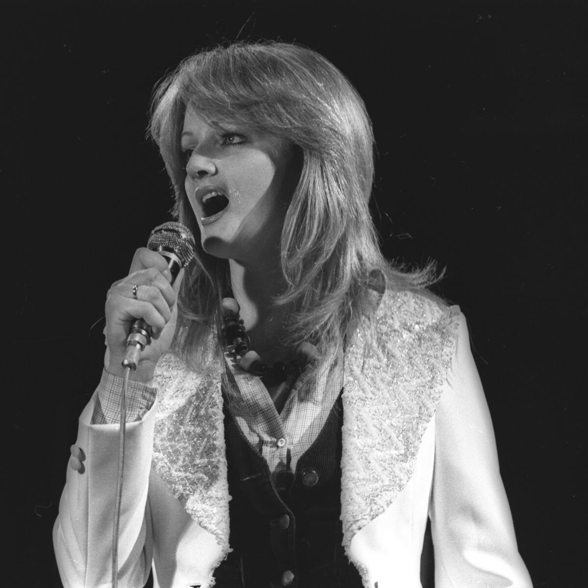 Las 10 canciones menos conocidas de Bonnie Tyler que merecen haber sido un éxito