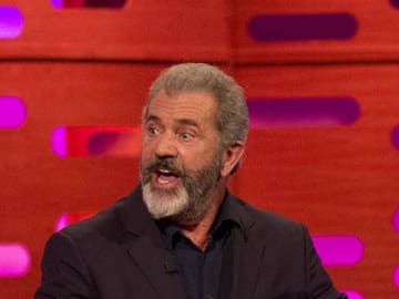 Mel Gibson termina bruscamente una entrevista al preguntarle por la bofetada de Will Smith en los Oscar 2022