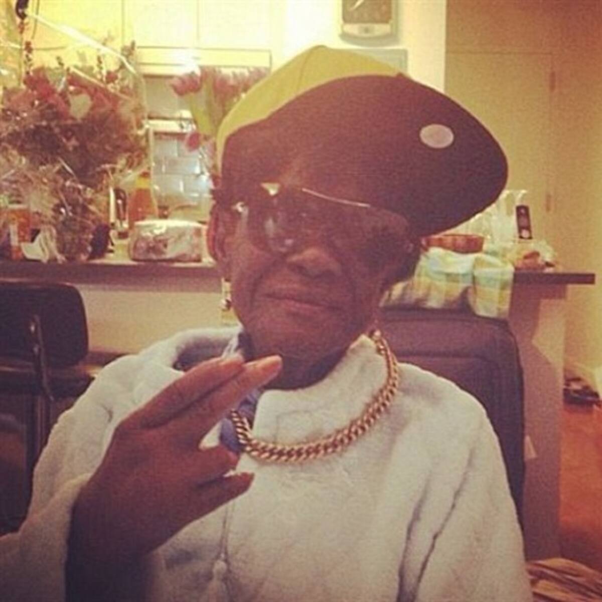 Rihanna extraña a su abuela