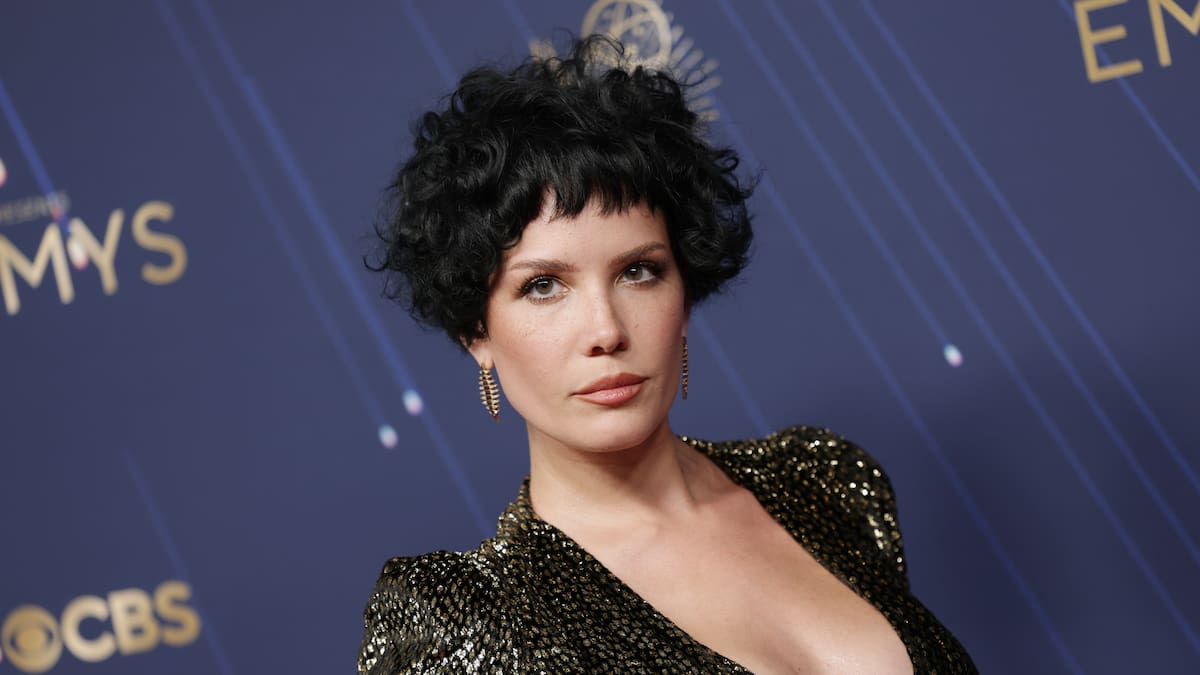 Halsey se abre sobre su diagnóstico de lupus: “Tardaron ocho años en descubrirlo”