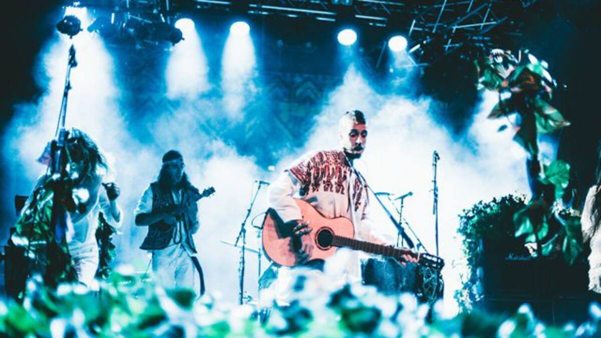 Bases de la promoción Crystal Fighters