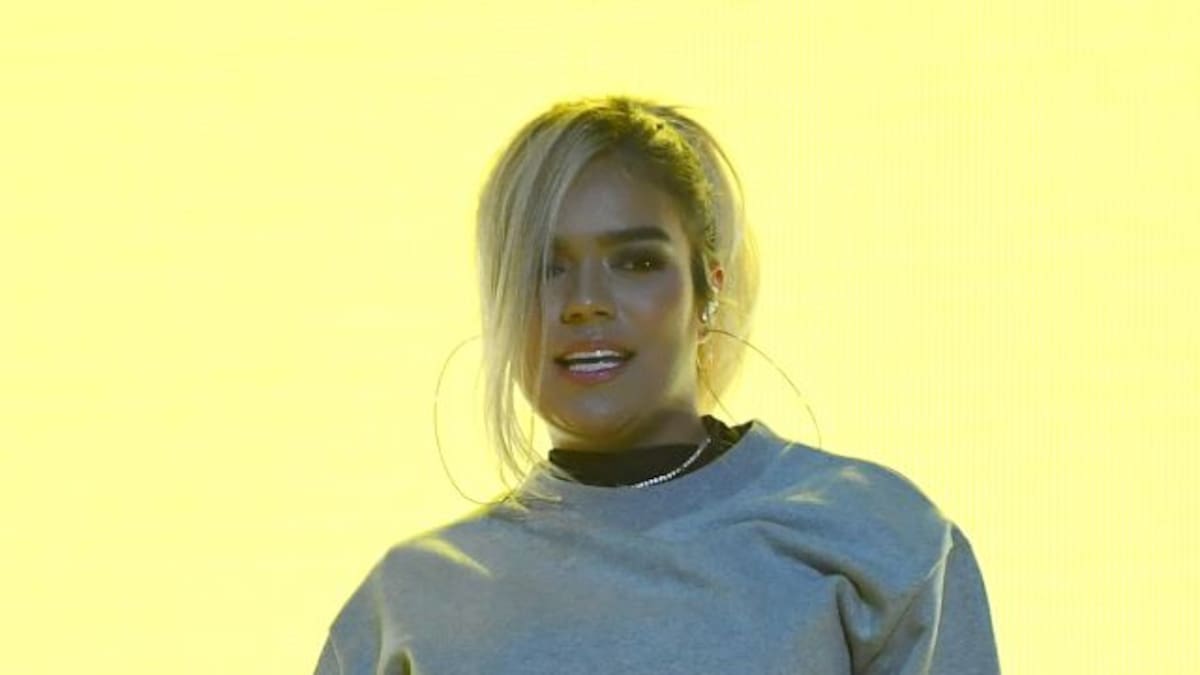 Karol G, el urban latino hecho mujer (aunque cuente con muy buenos amigos)