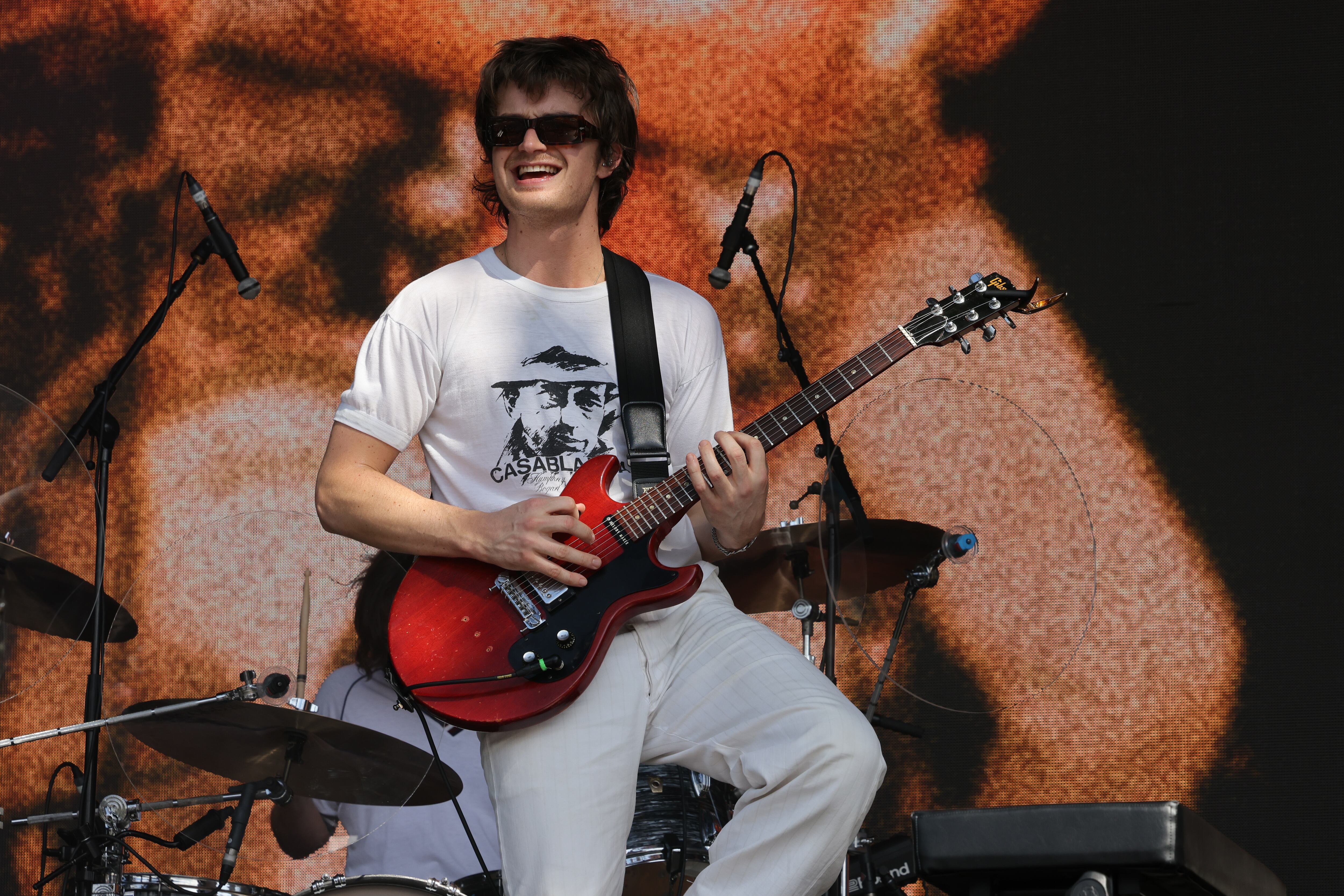 DJO aka Joe Keery en el Laneway Festival 2025