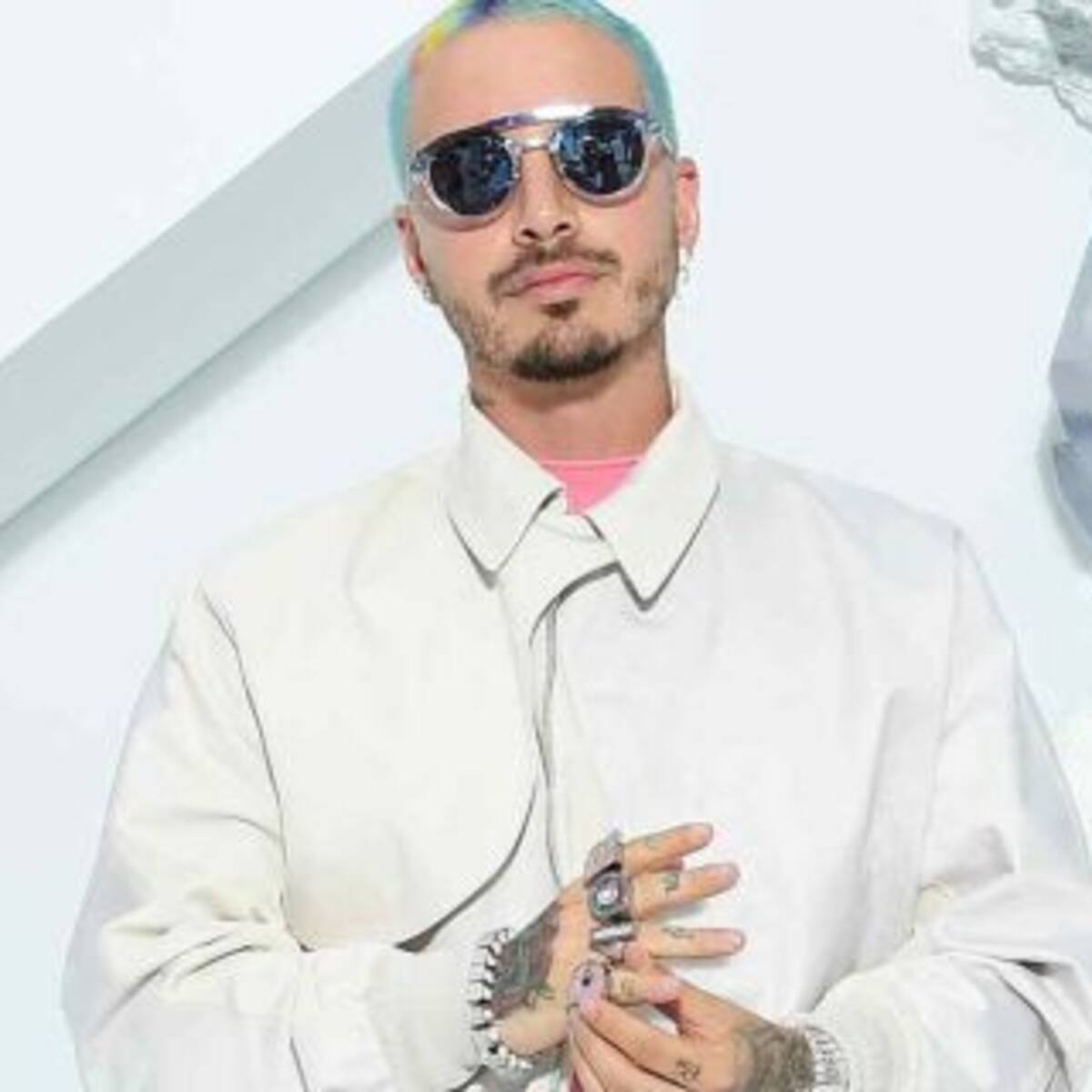 El "romántico" beso que J Balvin publicó en sus redes sociales
