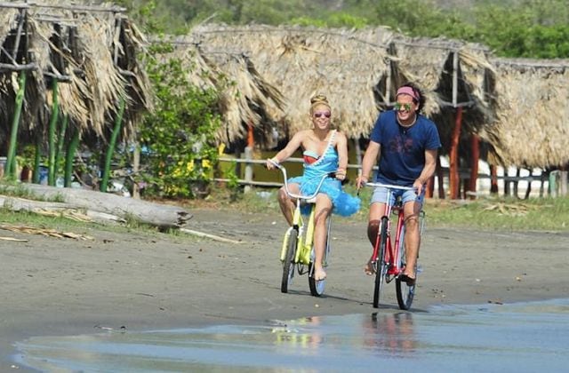 La denuncia contra Shakira y Carlos Vives tuvo final feliz para los cantantes de &#039;La Bicicleta&#039;. / Foto: JOSE TORRES/AFP/Getty Images