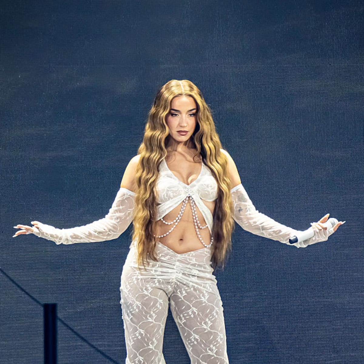 ¿Actuará Lola Indigo en 'La Velada del Año VI? Las pistas que apuntan que esta es su edición