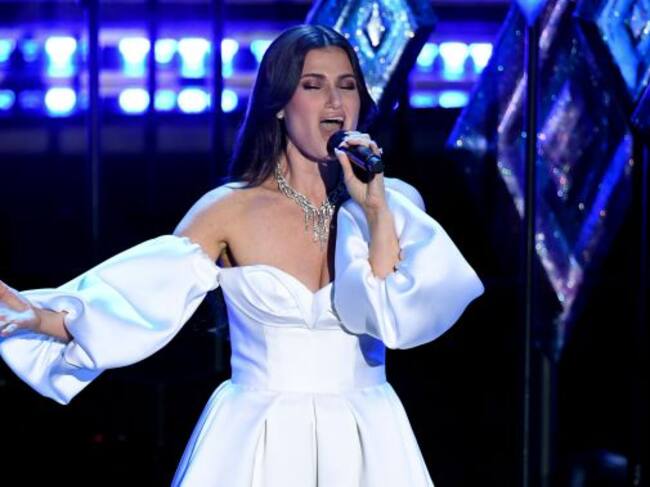 Idina Menzel canta 'Into the Unkown' junto a todas las artistas que pusieron voz a Elsa en 'Frozen II'