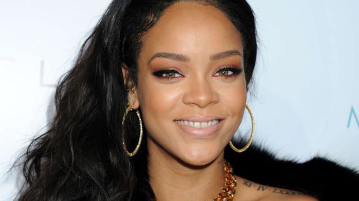 Rihanna bate récords y le gana a Taylor Swift