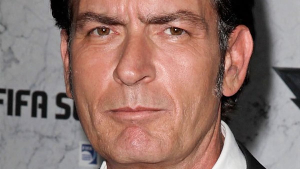Joven asegura ser hijo de Charlie Sheen
