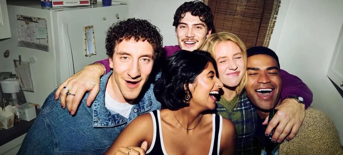 Imagen promocional de la serie 'Adults' de Disney+