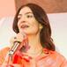 Lorde celebra el primer aniversario de ‘Solar Power’ con el último vídeo de ‘Oceanic Feeling’