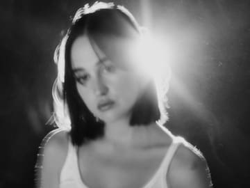 Yarea, tras el disco de Dani Fernández, publica ahora el suyo: “Escribo mucho más cada vez que discuto con Dani que por las cosas buenas de nuestra vida”