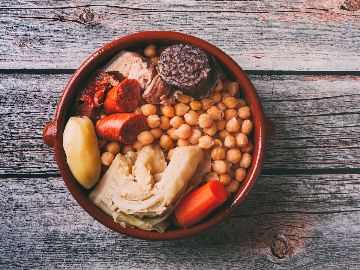 Día del cocido madrileño: 10 restaurantes en Madrid para celebrarlo y su precio