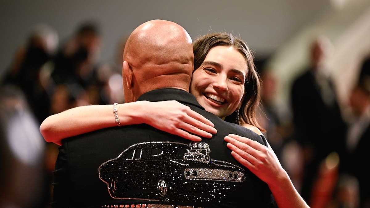 El abrazo entre Vien Diesel y Meadow Walker provoca lágrimas en el homenaje a los 25 años de ‘Fast & Furious’ en el Festival de Cannes