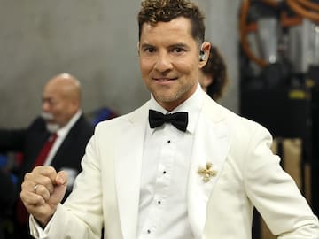 "¿Qué haces aquí?": David Bisbal monta una fiesta en el aeropuerto de Madrid