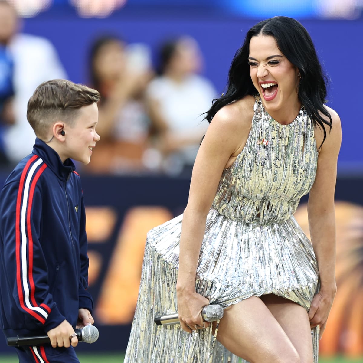 Katy Perry resucita '143', el disco que todos dieron por muerto, gracias al Mundial