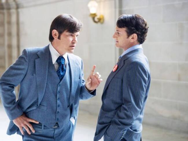 Josh Brolin en 'Milk' junto a Sean Penn.