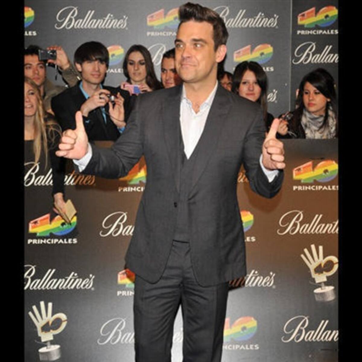 Robbie la rompió en París y 40 Principales estuvo ahi