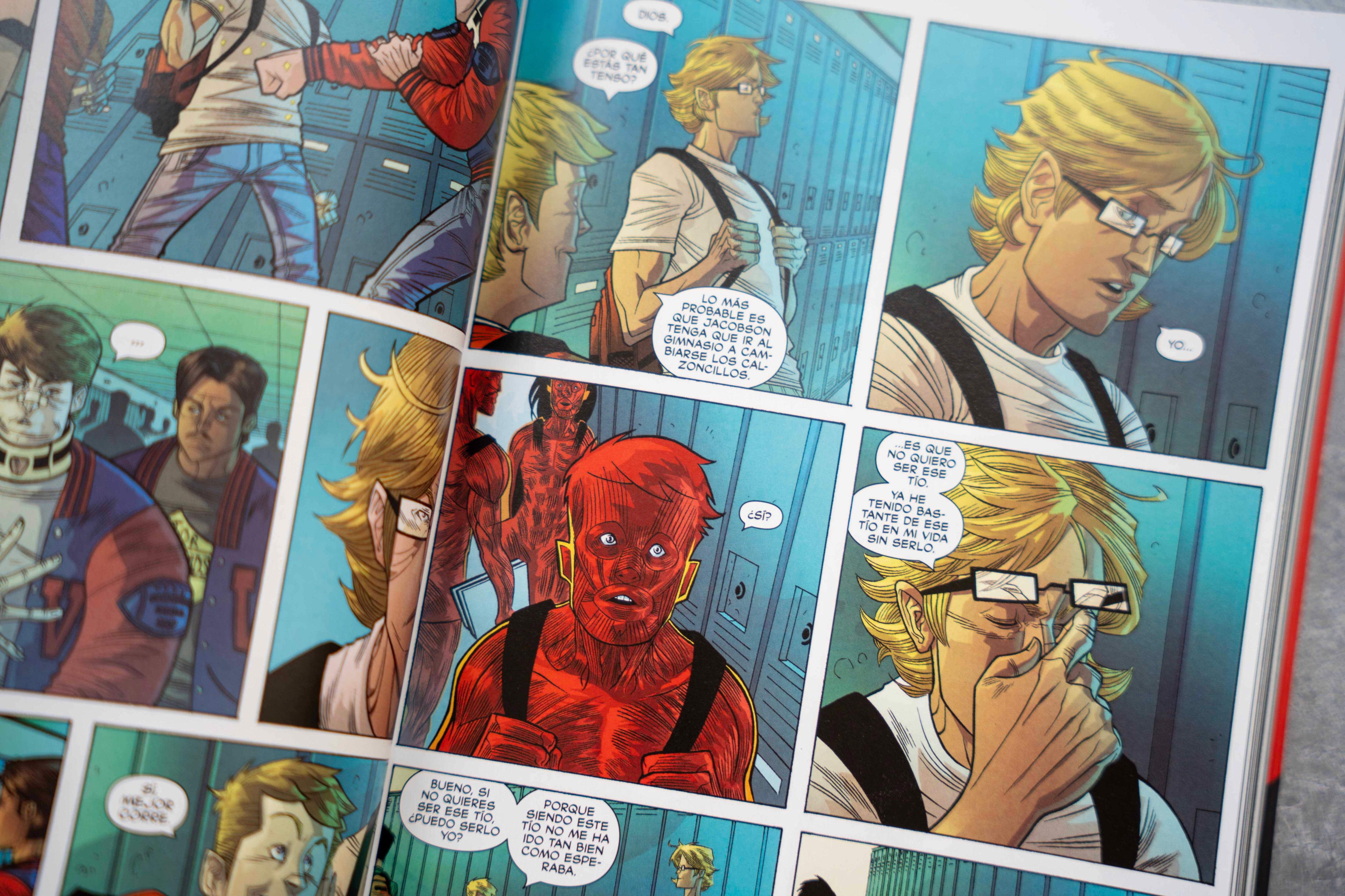 Luther Strode / Editorial Moztros