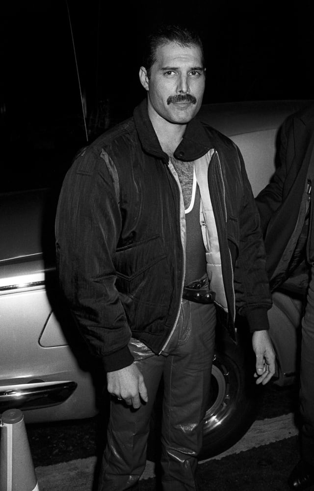 Freddie Mercury, fotografiado en Londres en 1986