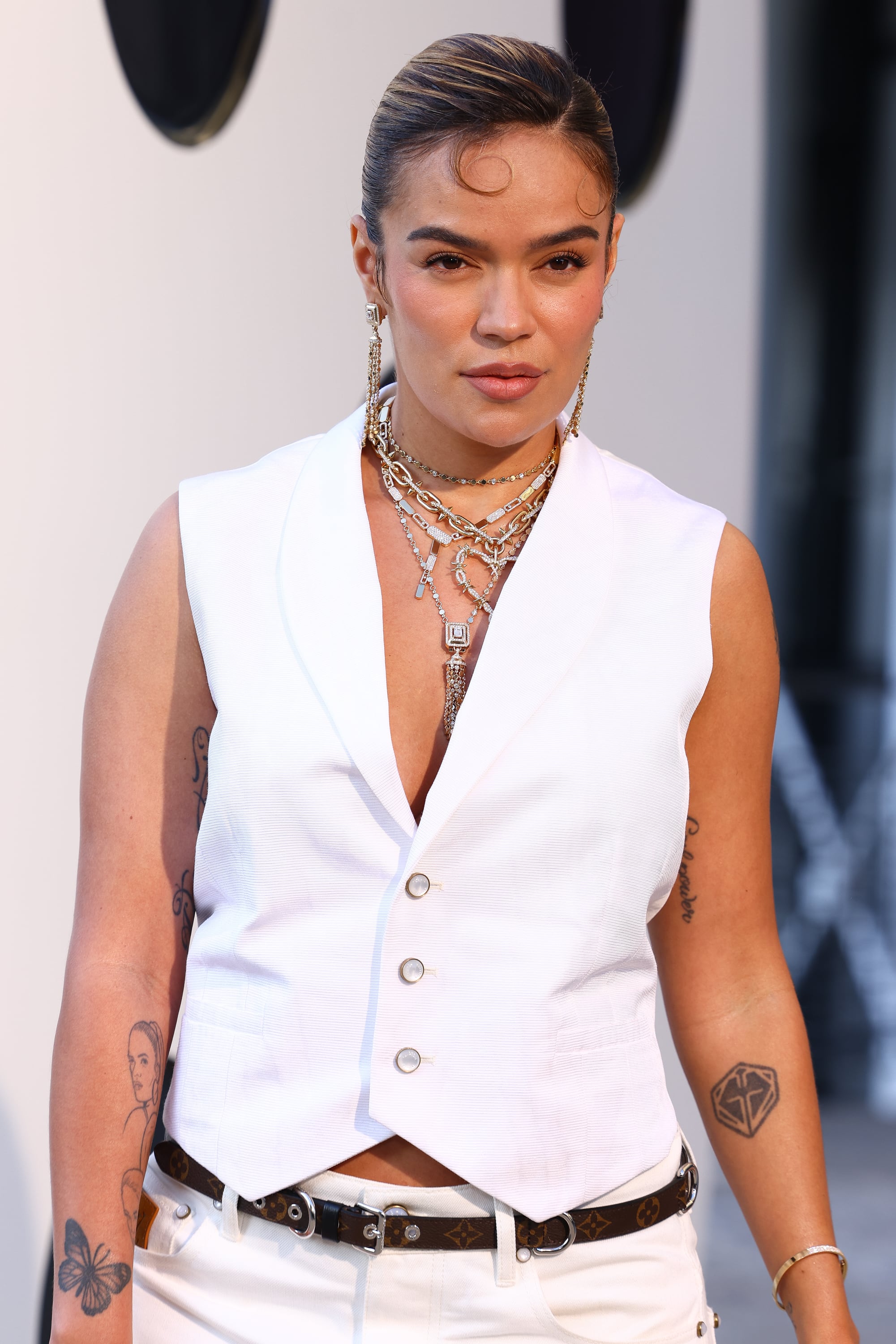 Karol G en el desfile de Louis Vuitton de este verano