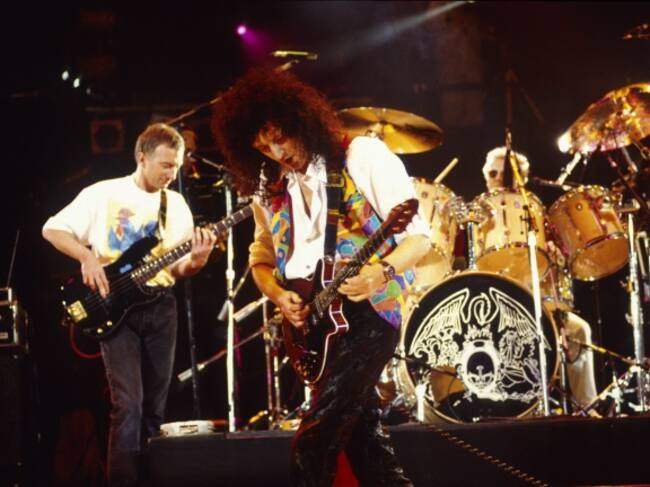 Roger Taylor, Queen, John Deacon y Brian May en el concierto homenaje a Freddie Mercury