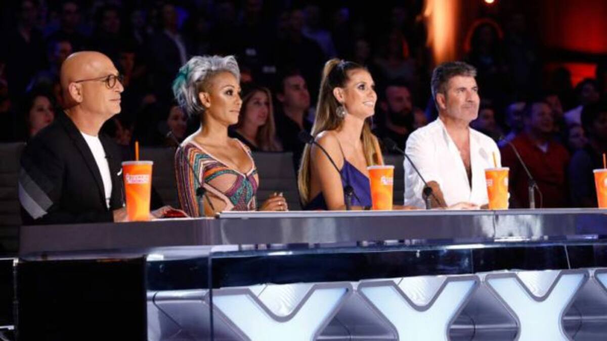 Mel B le tiró un vaso con agua a Simon Cowell por una discusión