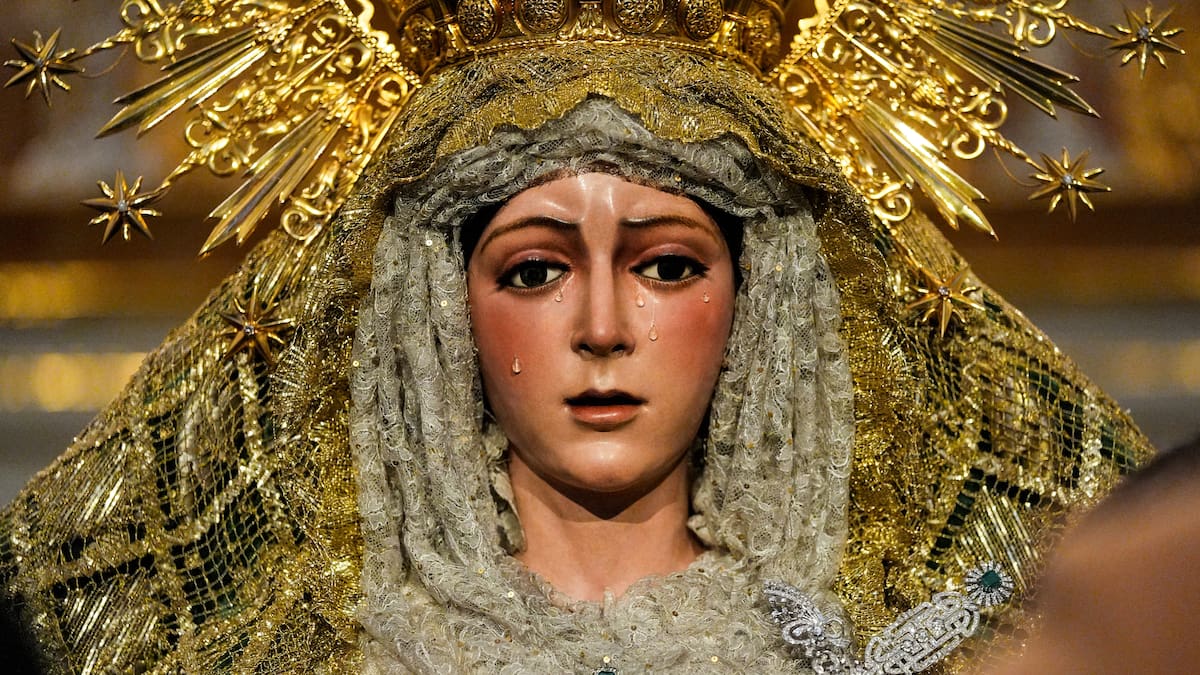 La Madrugá en Sevilla: a qué hora empieza, recorrido y dónde ver por televisión y online