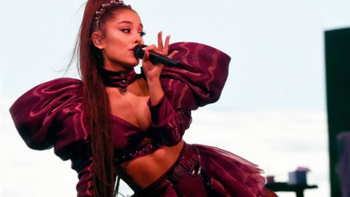 Ariana Grande publicó fotos íntimas de un examen médico