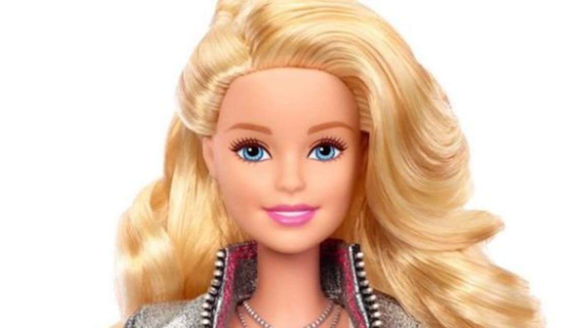 ¿Quién es la actriz que será Barbie en la película de la muñeca?