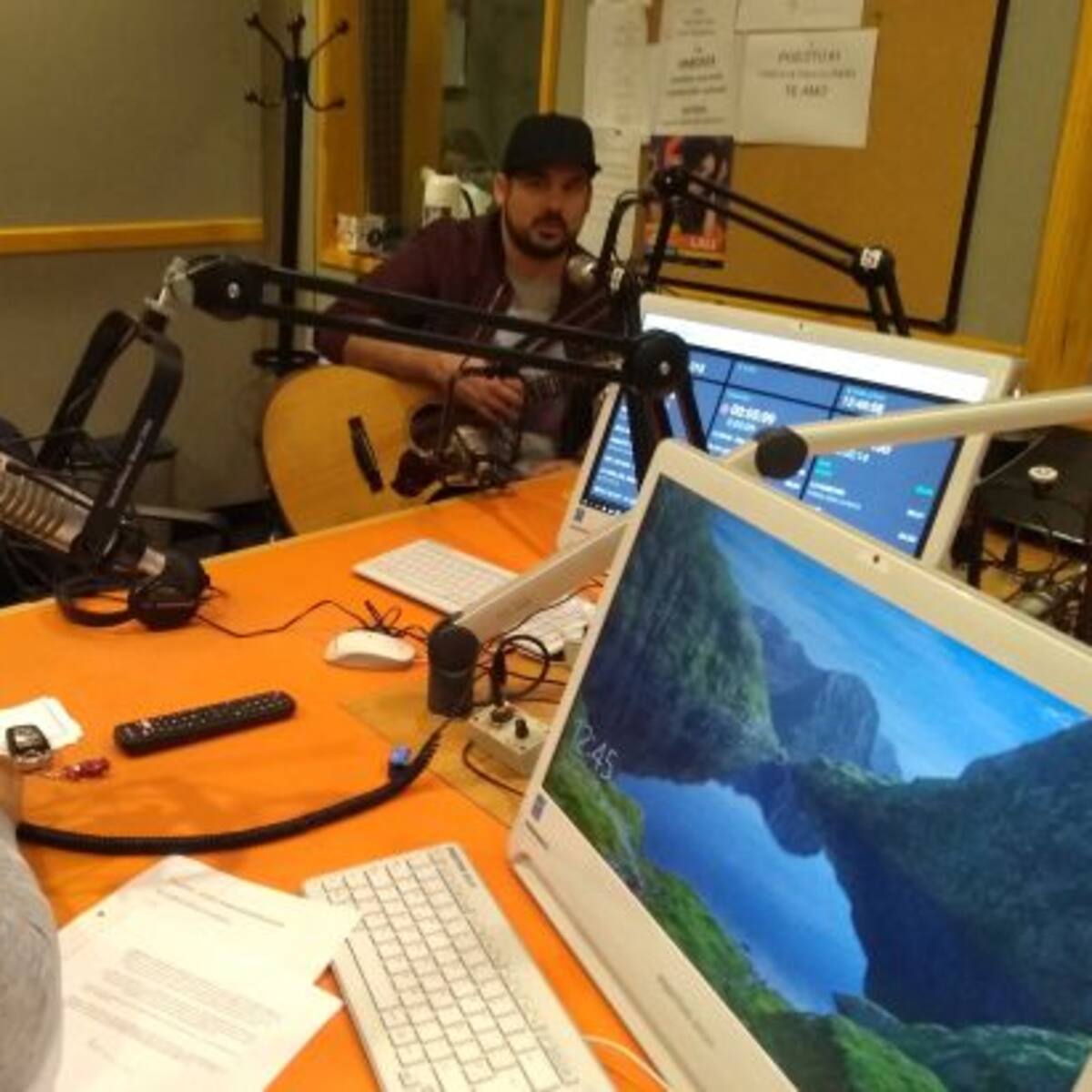 ¡Acústico de Bambi en Guatsap!