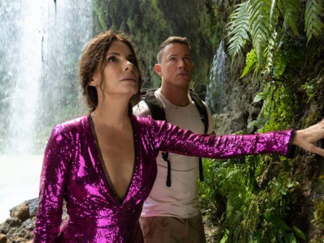 Loretta (Sandra Bullock) y Alan (Channing Tatum) en plena expedición.