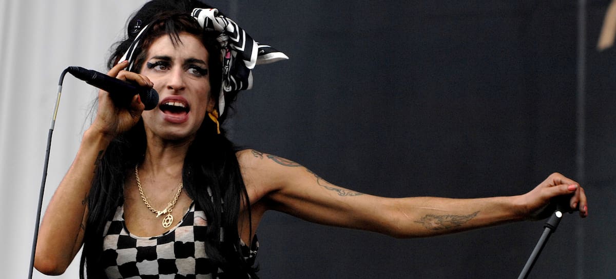 Amy Winehouse durante la primera jornada del V Festival en Weston Park, el 16 de agosto de 2008, en Telford, Inglaterra.
